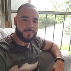 Meet your Posher, Javier